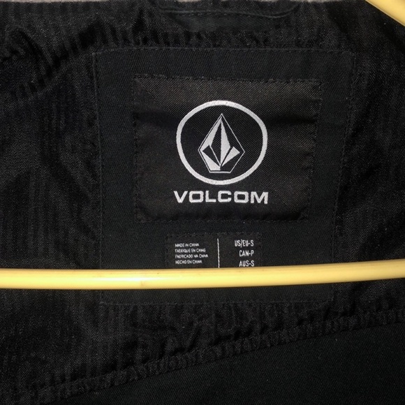 Small Black Volcom Jacket - Picture 2 of 2